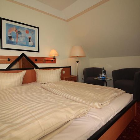 Hotel Reke Plau am See Dış mekan fotoğraf