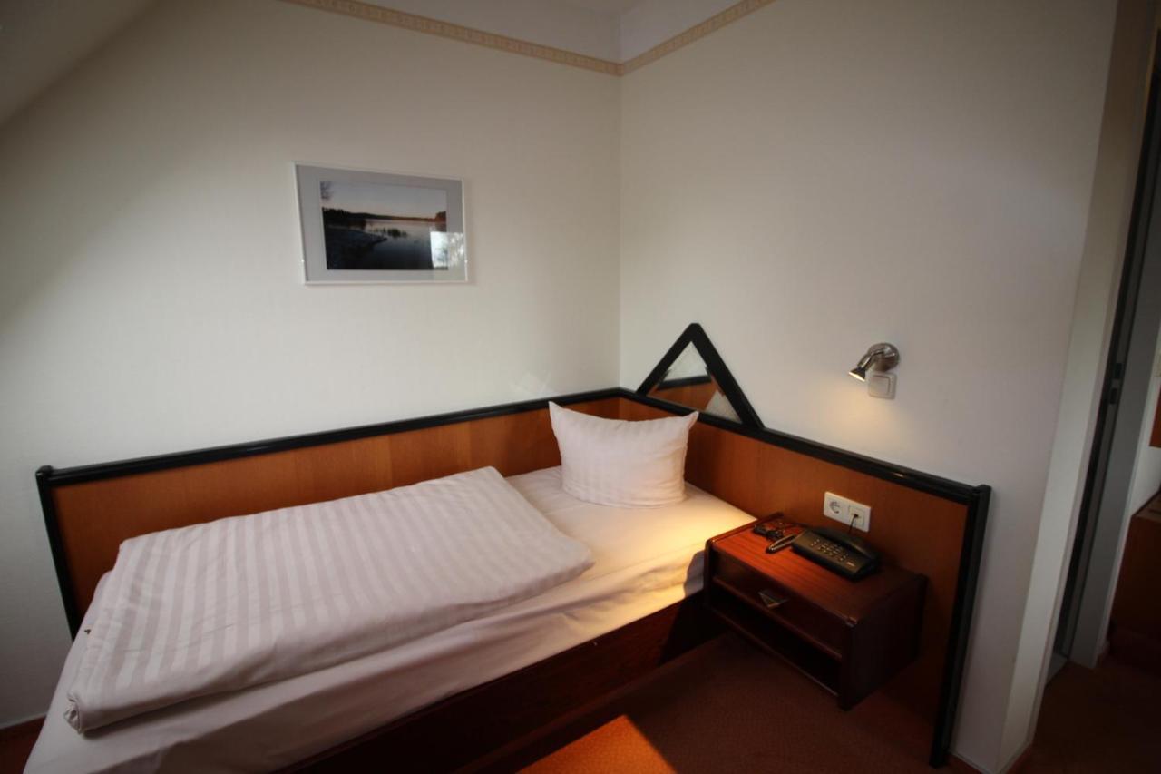 Hotel Reke Plau am See Dış mekan fotoğraf
