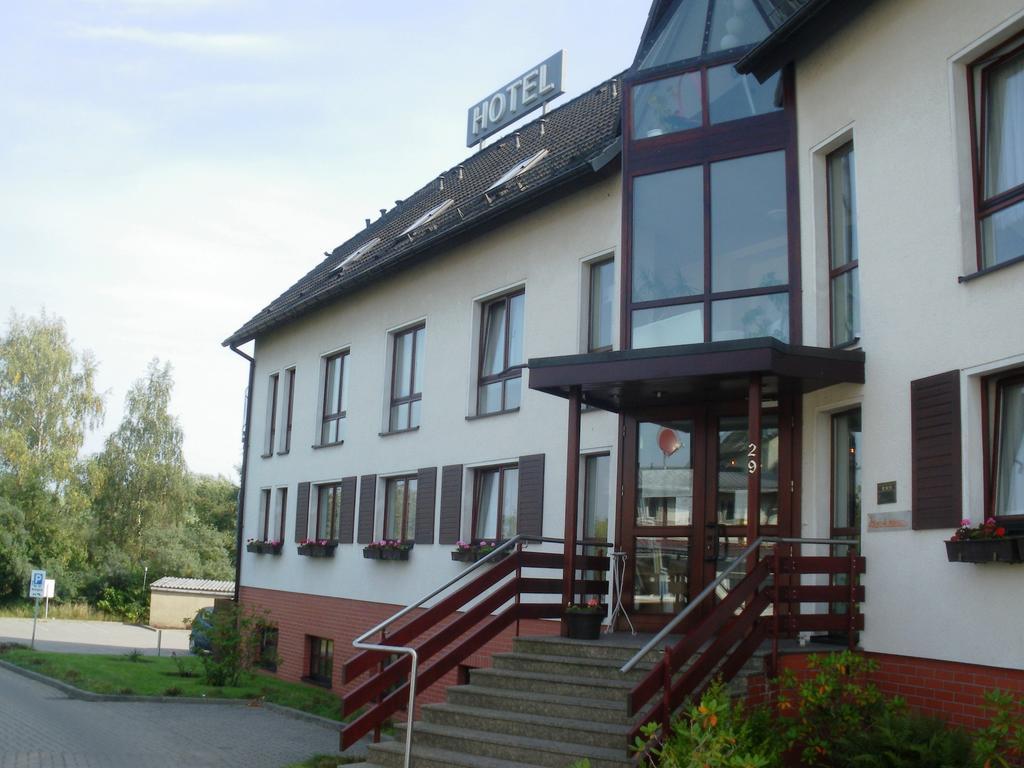Hotel Reke Plau am See Dış mekan fotoğraf